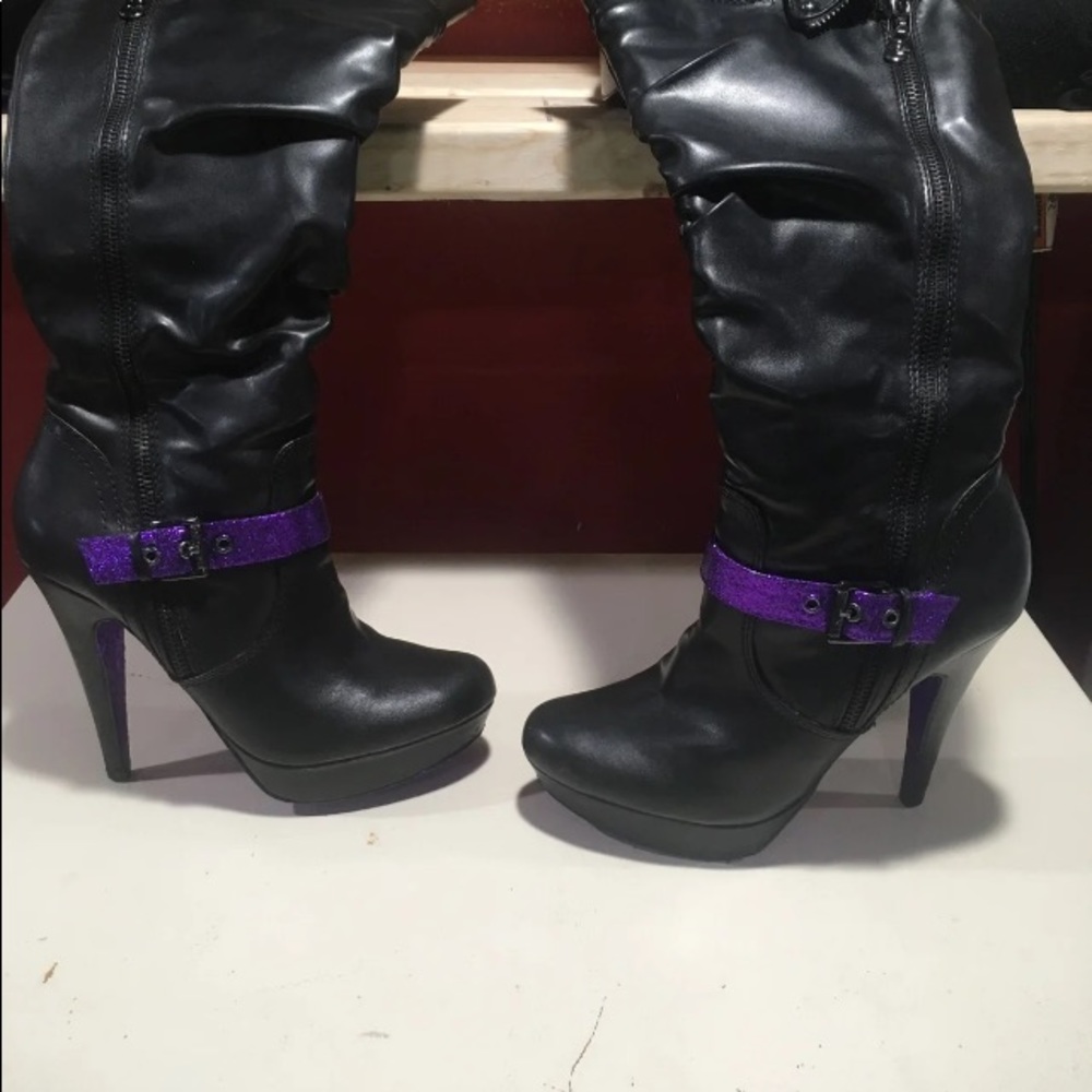 Custom painted guess boots
